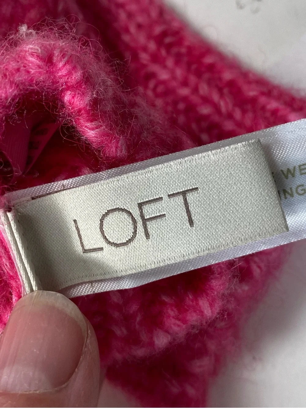 LOFT Cable Knit Fingerless Gloves Bright Fuchsia Pink NWT